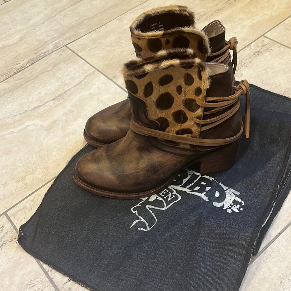 Freebird by Steven Casey Brown Leopard. Size9. Only worn twice